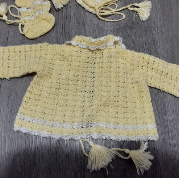 Vintage 80's Infant Sweater Set Booties Hat - Picture 8 of 8
